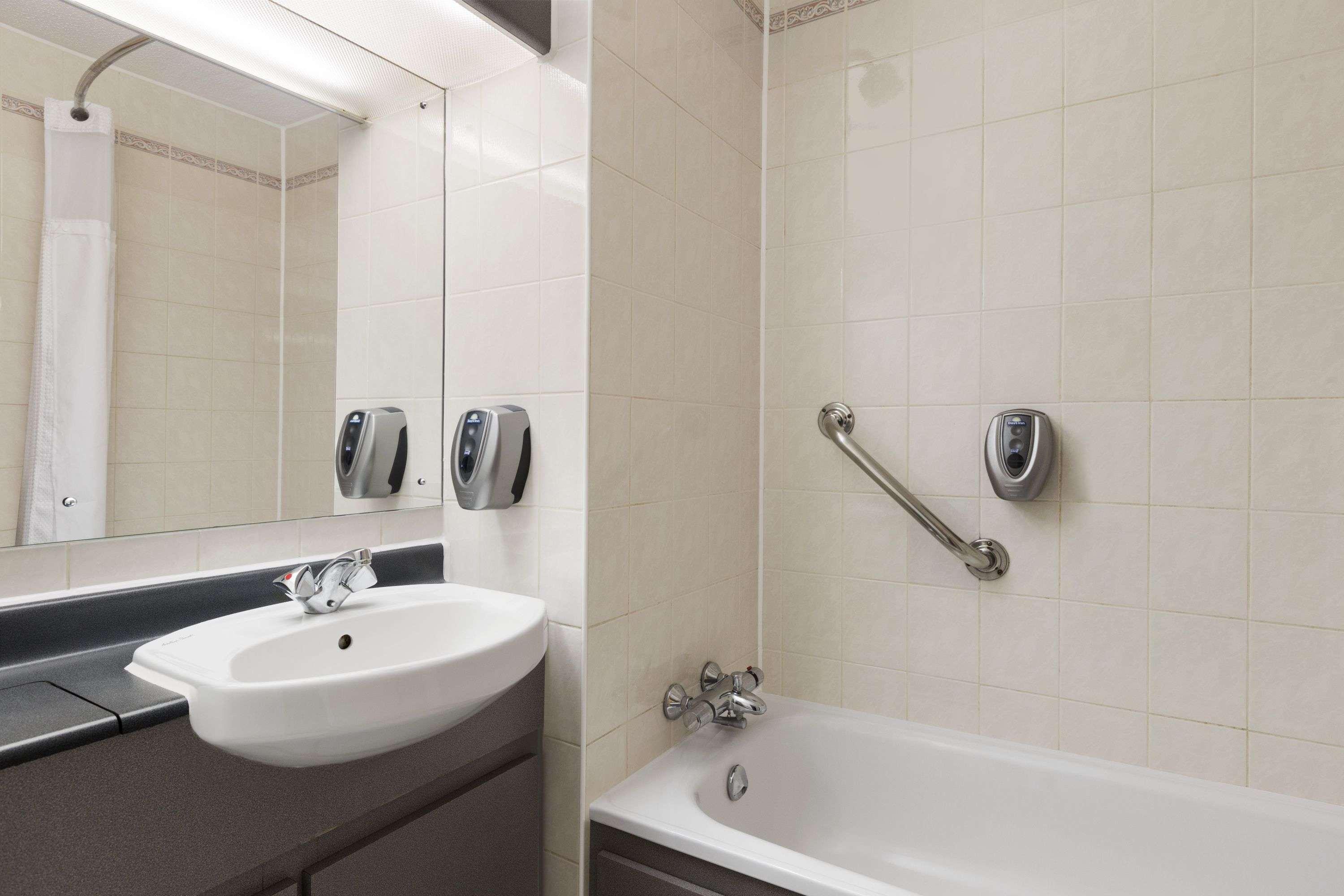 Days Inn Maidstone Extérieur photo