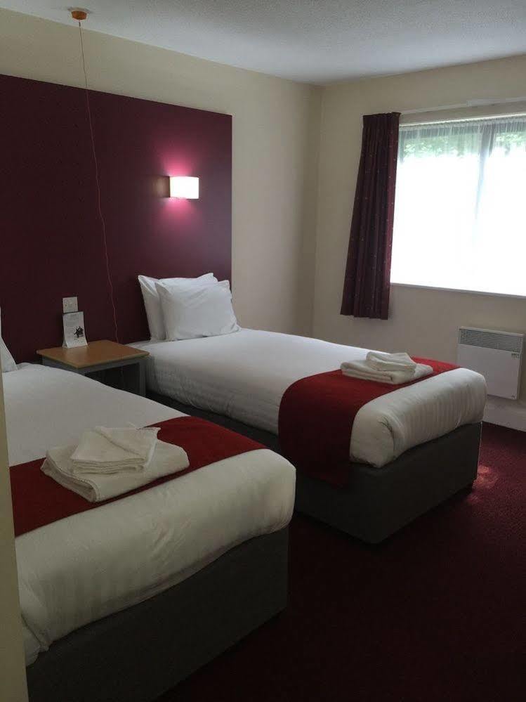 Days Inn Maidstone Extérieur photo